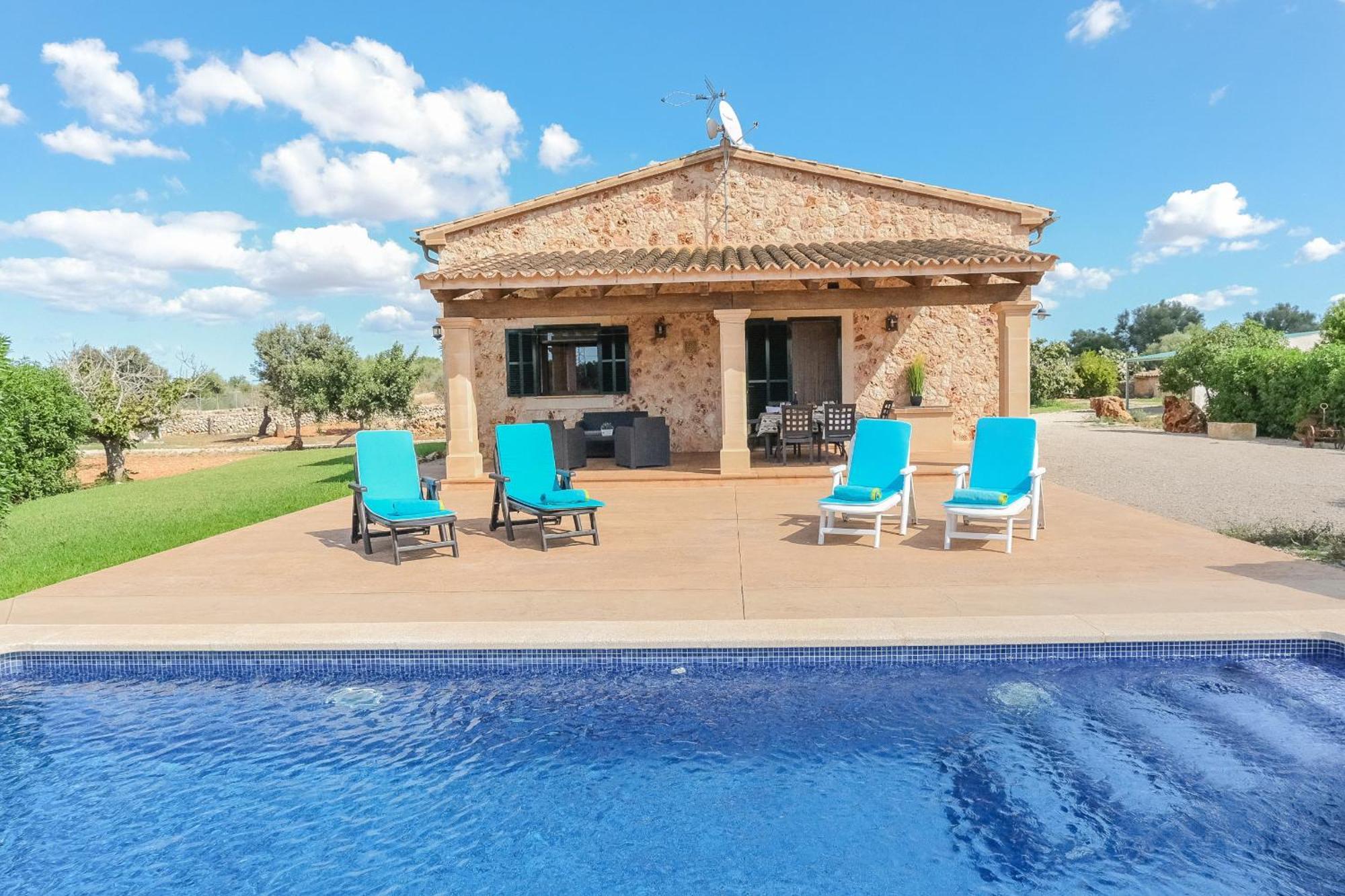 Son Rossinyol By Rentallorca Country house *
